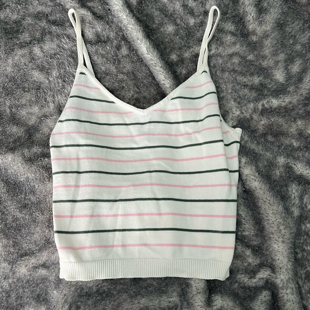 Forever 21 White and Gray Sleeveless Crop Camisole
